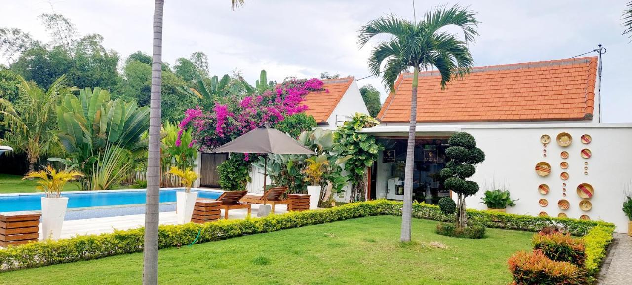 The Edicha Bed & Breakfast Lovina  Exterior photo